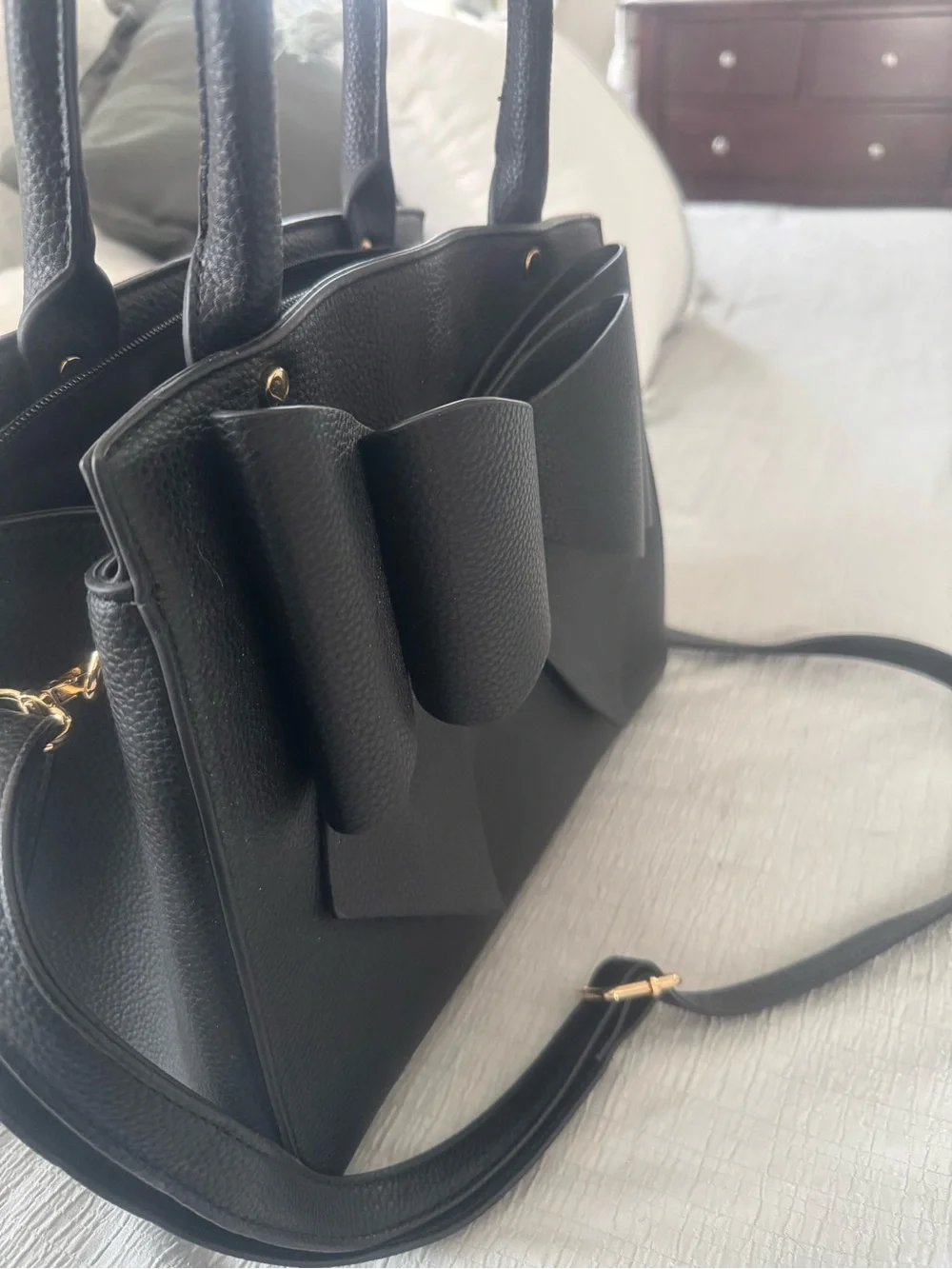 Women’s Black Bow-Accent Tote Bag